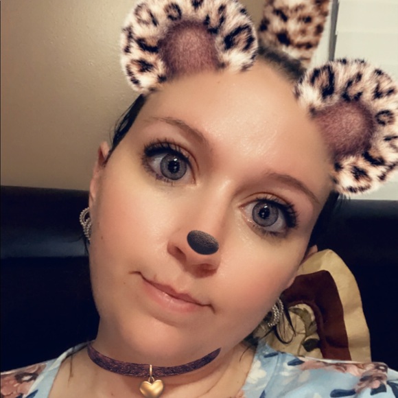 Meet your Posher, Kristen - Picture 2 of 12